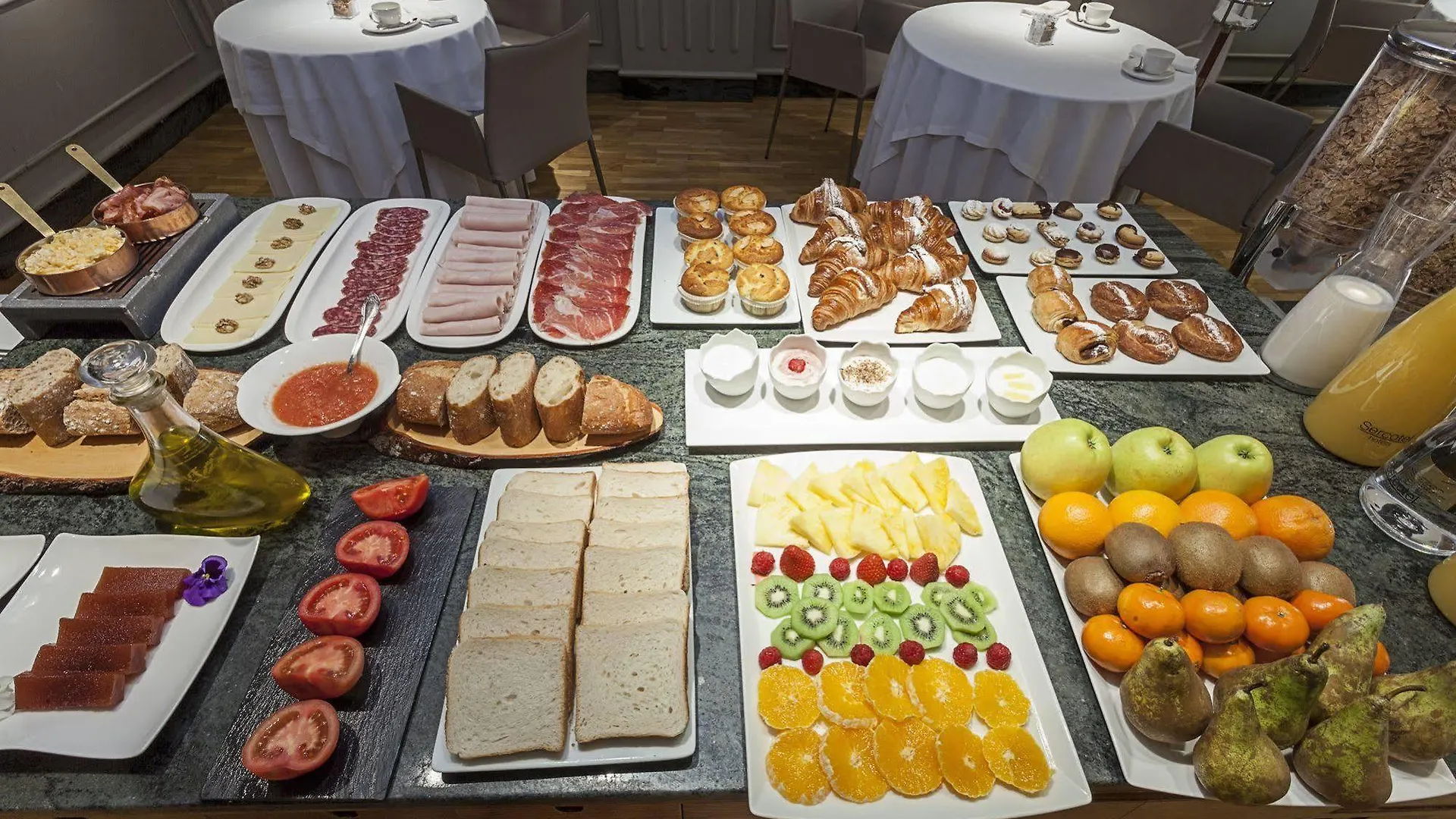 Sercotel Europa Pamplona 3*,  Spanien