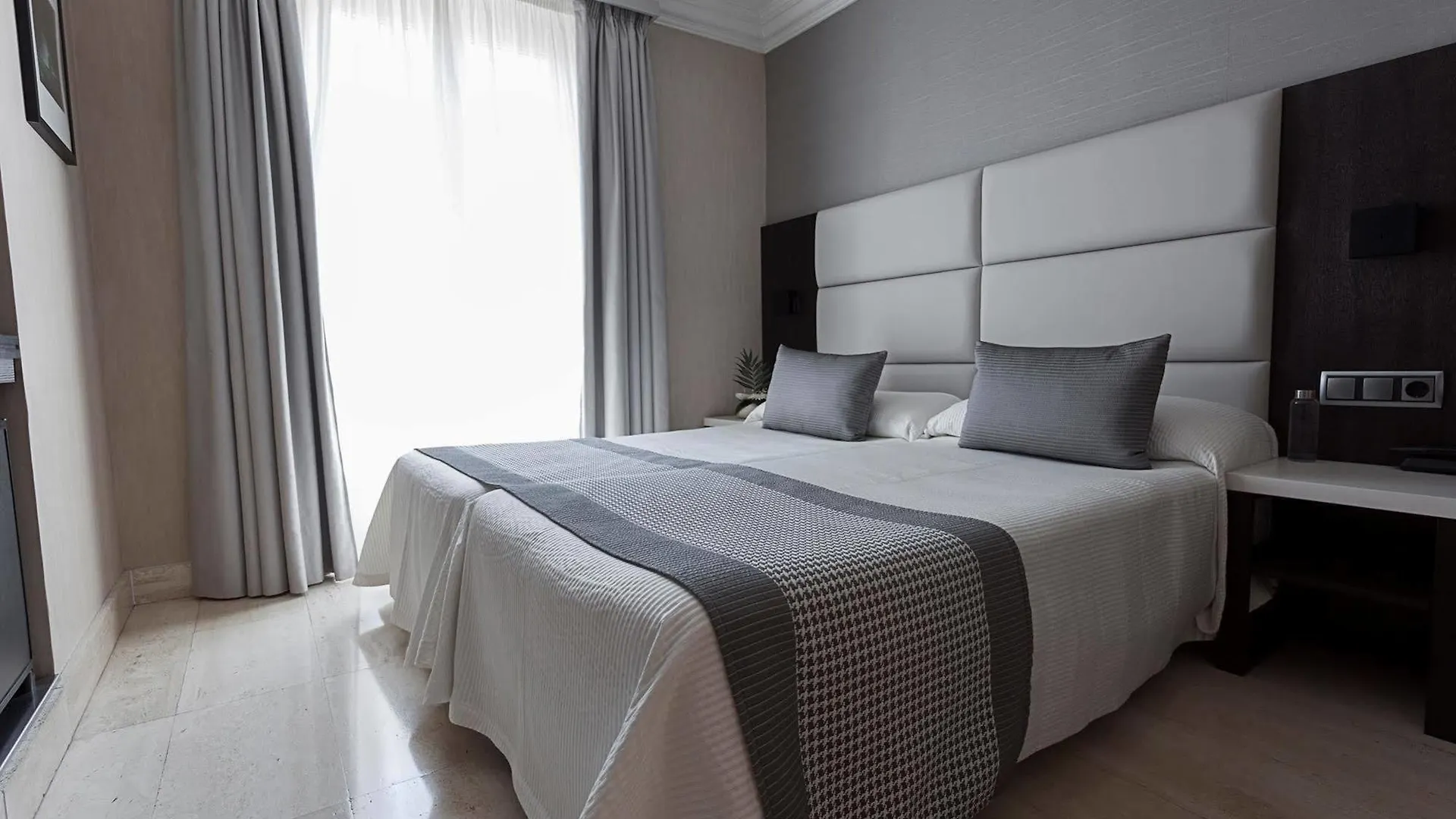 Sercotel Europa Pamplona