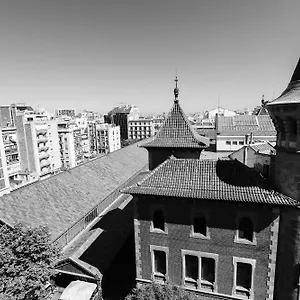 Argo 2*, Barcelona Spain