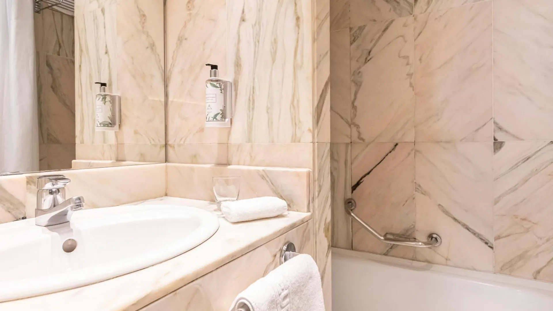 ***  Habitus Hotel Europa Pamplona Spain